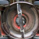 Are Lawn Mower Blades Reverse Threaded?